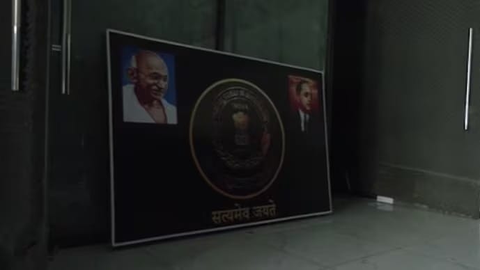 विदेश में फर्जी थाना, गांधीजी की फोटो… चल रहा था 'डिजिटल अरेस्ट' का खेल!