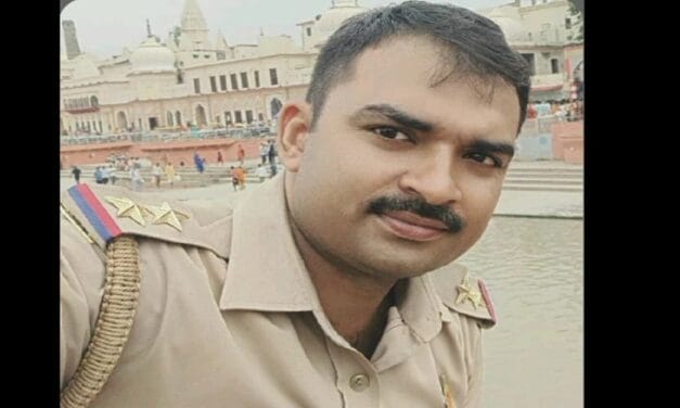 'तुम स्मार्ट हो, पति को छोड़ो…', शिकायतकर्ता महिला के प्यार में पड़े दारोगा बाबू, दी ये धमकी