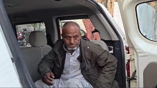 पीरागढ़ी ट्रिपल मर्डर के आरोपी को दिल्ली पुलिस फिरोजाबाद लेकर पहुंची