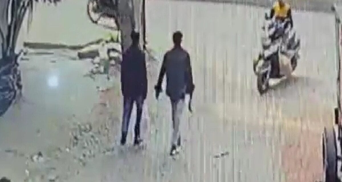17 सेकेंड में 10 बार तेज हथियार से वार, भांजे ने मामा को दिनदहाड़े उतारा मौत के घाट