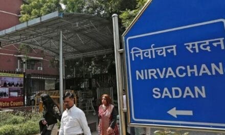चुनाव आयोग ने पश्चिम बंगाल के 7 अधिकारी सस्पेंड किए:SIR में लापरवाही-पावर के गलत उपयोग के आरोप; EC बोला