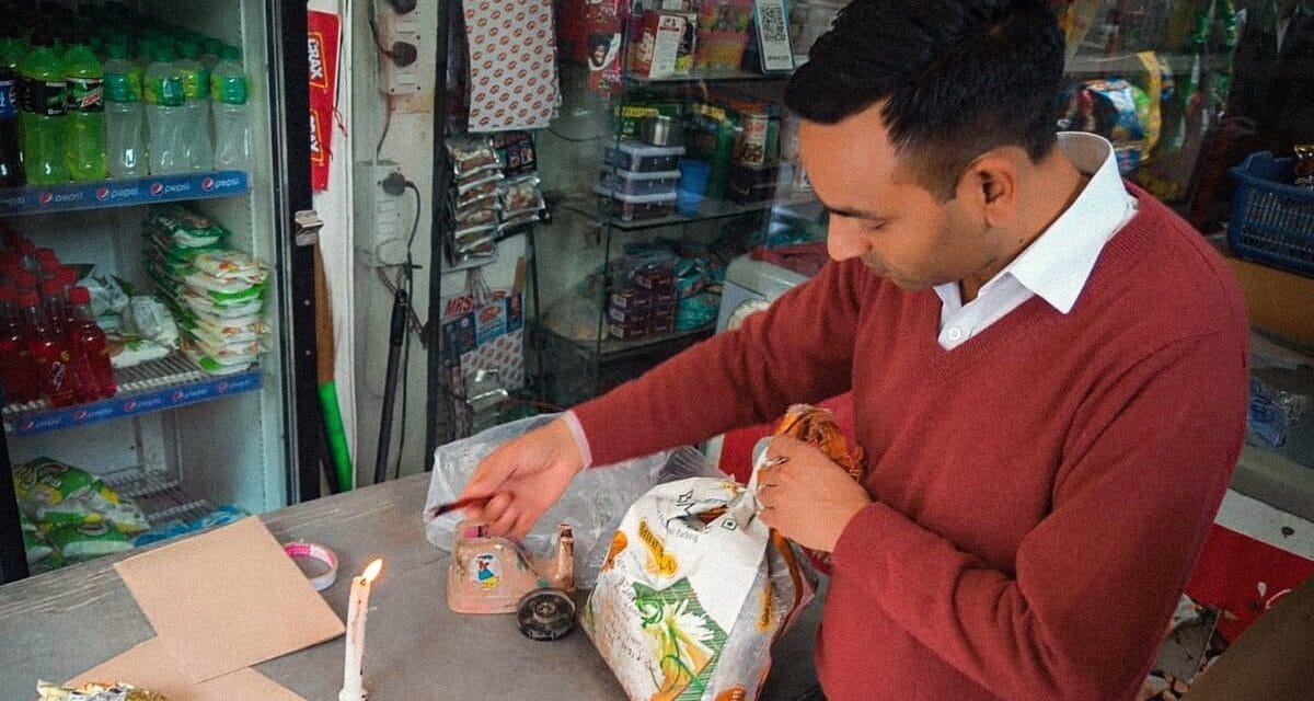 ग्रेटर नोएडा वेस्ट में कुट्टू के आटे से 40 लोग बीमार, दुकान और गोदाम सील