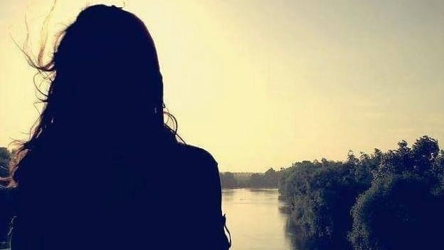 23 साल की ब्यूटीशियन युवती ने लगाई फांसी, कमरे से दुर्गंध आने पर खुला मामला