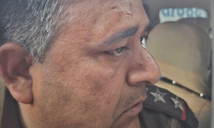 JNU में प्रदर्शन के दौरान पुलिस पर पत्थर-जूते फेंके:UGC रेगुलेशन लागू करने की मांग कर रहा था छात्रसंघ; यूनिवर्सिटी ने कोर्ट ऑर्डर का उल्लंघन बताया