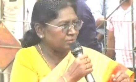 बंगाल में कॉन्फ्रेंस की जगह बदलने पर राष्ट्रपति नाराज:बोलीं-राज्य सरकार आदिवासियों का भला नहीं चाहती; पीएम बोले