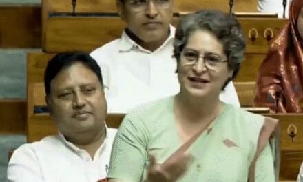 रिजिजू के बयान पर प्रियंका मुस्कुराईं:विपक्ष के हंगामे पर शाह भड़के; प्रियंका बोलीं