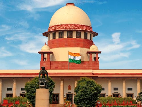 सुप्रीम कोर्ट में लुधियाना के याचिकाकर्ता को फटकार:CJI ने कहा-3 और स्वेटर बेचो, याचिका लिखने वाले नुकसान कर देंगे
