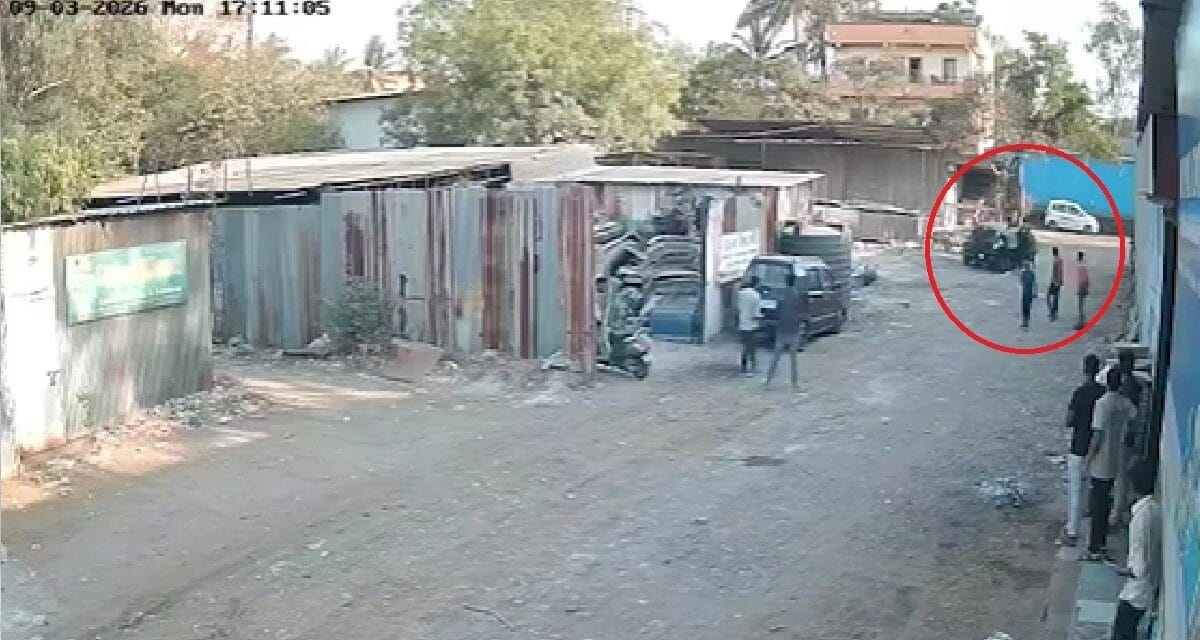 चीखता रहा व्यापारी, दिनदहाड़े उठा ले गए किडनैपर, VIDEO