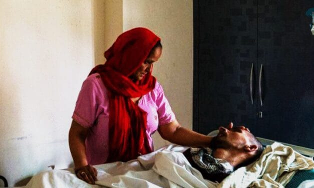 ‘बेसुध बेटे को घर की हर बात बताती थी’:हरीश राणा की मां बोली