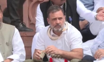 राहुल गांधी के खिलाफ 204 रिटायर्ड ब्यूरोक्रेट्स-सैन्य अधिकारियों का लेटर:लिखा