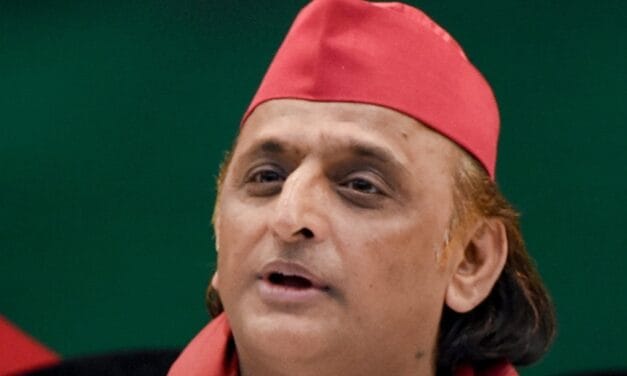 अखिलेश यादव का बड़ा ऐलान, महिलाओं से किया ये वादा