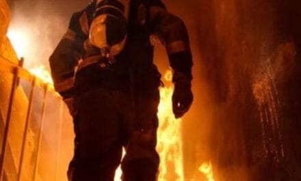 भास्कर अपडेट्स:मुंबई के गोरेगांव में 24 मंजिला इमारत में आग: 72 साल की महिला की मौत