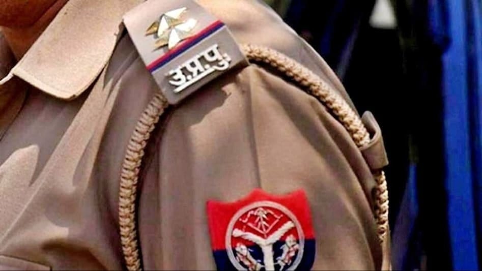 'सिपाही नोएडा से ड्यूटी छोड़कर मेरठ आता और संबंध बनाने का दबाव डालता'