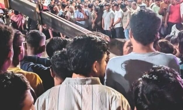भास्कर अपडेट्स:महाराष्ट्र के नासिक में कार कुएं में गिरी, एक ही परिवार के 9 लोगों की मौत