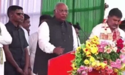 भाजपा-RSS को जहरीला सांप कहने पर खड़गे के खिलाफ शिकायत:चुनाव आयोग से FIR की मांग; शाह बोले