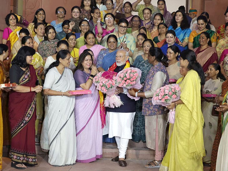 महिला आरक्षण संशोधन ड्राफ्ट को केंद्र की मंजूरी:इसी महीने बिल पारित होने की संभावना; लोकसभा सीटें 816 होंगी, 273 महिलाओं के लिए रिजर्व