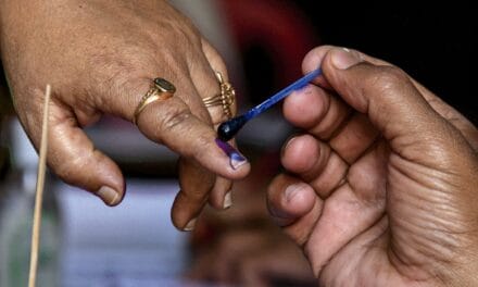 असम के एक पोलिंग बूथ में आज दोबारा वोटिंग:बंगाल में मोदी की तीन रैलियां; पीएम मुर्शिदाबाद हिंसा में पीड़ित परिवार से भी मिलेंगे