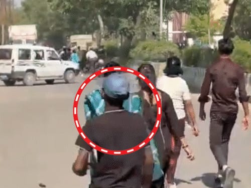 नोएडा में दूसरे दिन भी बवाल, पुलिस से झड़प, पथराव:15 कंपनियों की फोर्स, 26 पुलिस अफसर भेजे; राहुल बोले