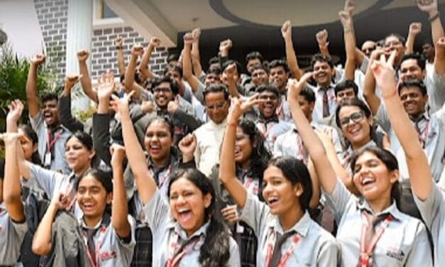 CBSE बोर्ड 10वीं सेशन-1 का रिजल्ट जारी:UMANG एप पर चेक कर सकते हैं मार्कशीट; 15 मई से होंगे सेशन 2