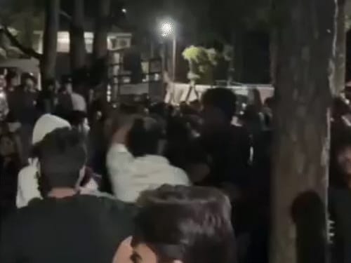 हिमाचल में जेपी यूनिवर्सिटी के स्टूडेंट का सुसाइड अटेम्प्ट:बालकनी से कूदा, गंभीर हालत में IGMC में भर्ती, जम्मू-कश्मीर का रहने वाला