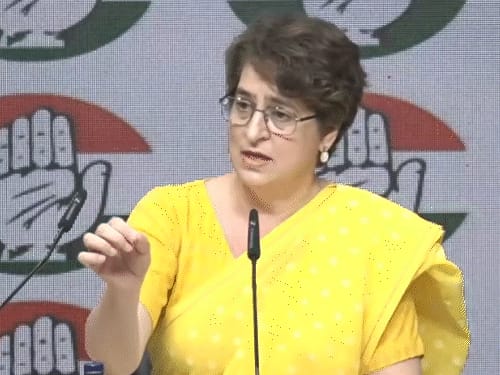 प्रियंका बोलीं-सीटें बढ़ाना सत्ता में बने रहने की साजिश थी:हमें महिला विरोधी कहकर मसीहा नहीं बन सकते; खुश हूं कि विपक्ष ने विरोध किया