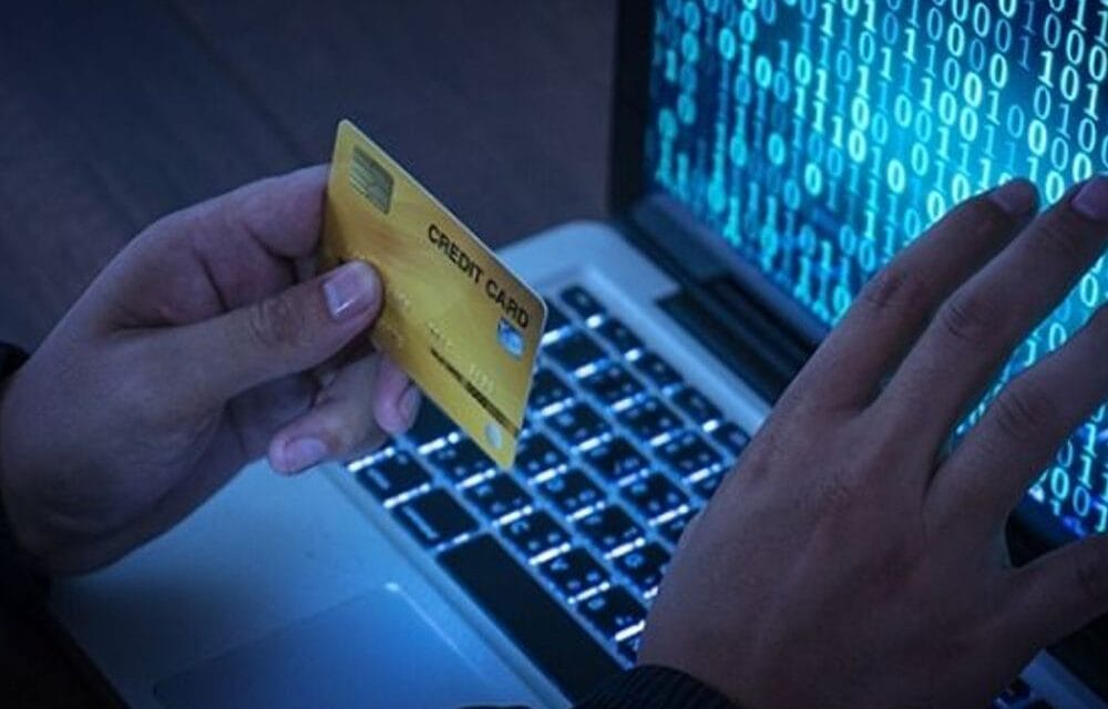 भास्कर अपडेट्स:तेलंगाना में हाउसकीपिंग स्टाफ ने किया 2.65 करोड़ का घोटाला:दो बैंक मैनेजर समेत 4 गिरफ्तार