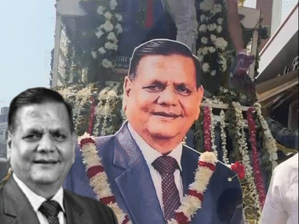 बीकाजी के CMD शिवरतन अग्रवाल की पार्थिव-देह श्मशान घाट पहुंची:5 क्विंटल चंदन की लकड़ी से होगा अंतिम संस्कार, ‘फन्ना बाबू अमर रहे’ के नारे लगे