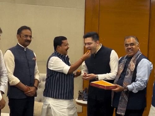 AAP छोड़ते ही राघव चड्ढा के 14 लाख इंस्टाग्राम-फॉलोअर्स घटे:संजय सिंह बोले