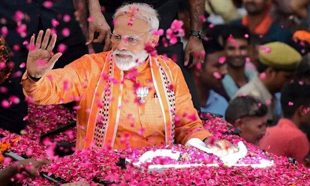 काशी में पीएम मोदी 14Km का रोड शो करेंगे:BLW से बाबा विश्वनाथ तक जाएंगे, रुद्राभिषेक करेंगे; 5 जगह स्वागत करेंगे मंत्री-विधायक