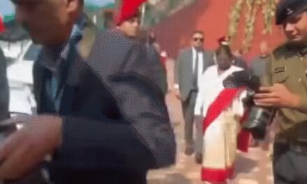 राष्ट्रपति द्रौपदी मुर्मू शिमला से दिल्ली रवाना:अन्नाडेल से भरी उड़ान, गवर्नर-CM भी मौजूद रहे; इससे पहले सेना प्रशिक्षण संस्थान पहुंचीं