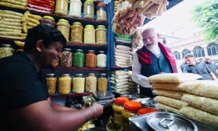 जहां पीएम मोदी ने खाई थी झालमुड़ी, उस झाड़ग्राम सीट से बीजेपी आगे