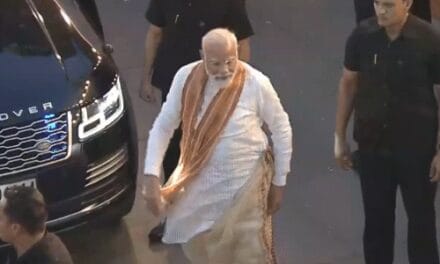 बंगाल,असम, पुडुचेरी में भाजपा की जीत पर दिल्ली में जश्न:पीएम मोदी बंगाली धोती पहनकर पार्टी मुख्यालय पहुंचे, कुछ देर में संबोधन