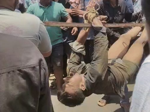 ओडिशा में जीआरपी कांस्टेबल की पीट-पीटकर हत्या:छेड़छाड़ के आरोप पर भीड़ ने मारा ; परिजन बोले