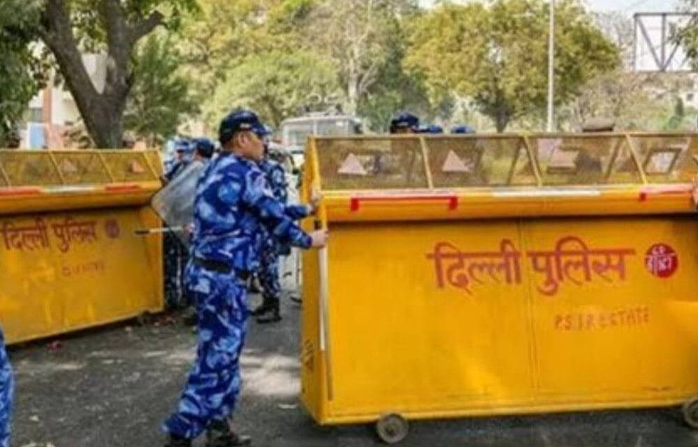 दिल्ली में आतंकी हमले का अलर्ट:इंटेलिजेंस बोली-सरकारी इमारतों की सुरक्षा बढ़ाई