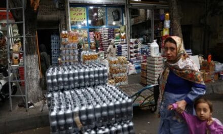 अब ईरान का क्या होगा? बिना अमेरिकी हमले के लगा ये तगड़ा झटका