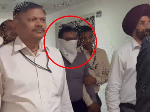 नीट मामला-टाइम टीचर था:आज ₹1500 करोड़ की संपत्ति; पिछले साल भी कोचिंग तक पहुंचा था लीक पेपर