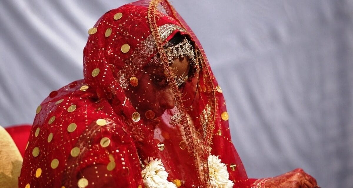 13 साल की पोती को 42 साल के शख्स से ब्याहा, पोते की शादी के बदले 'सौदा'