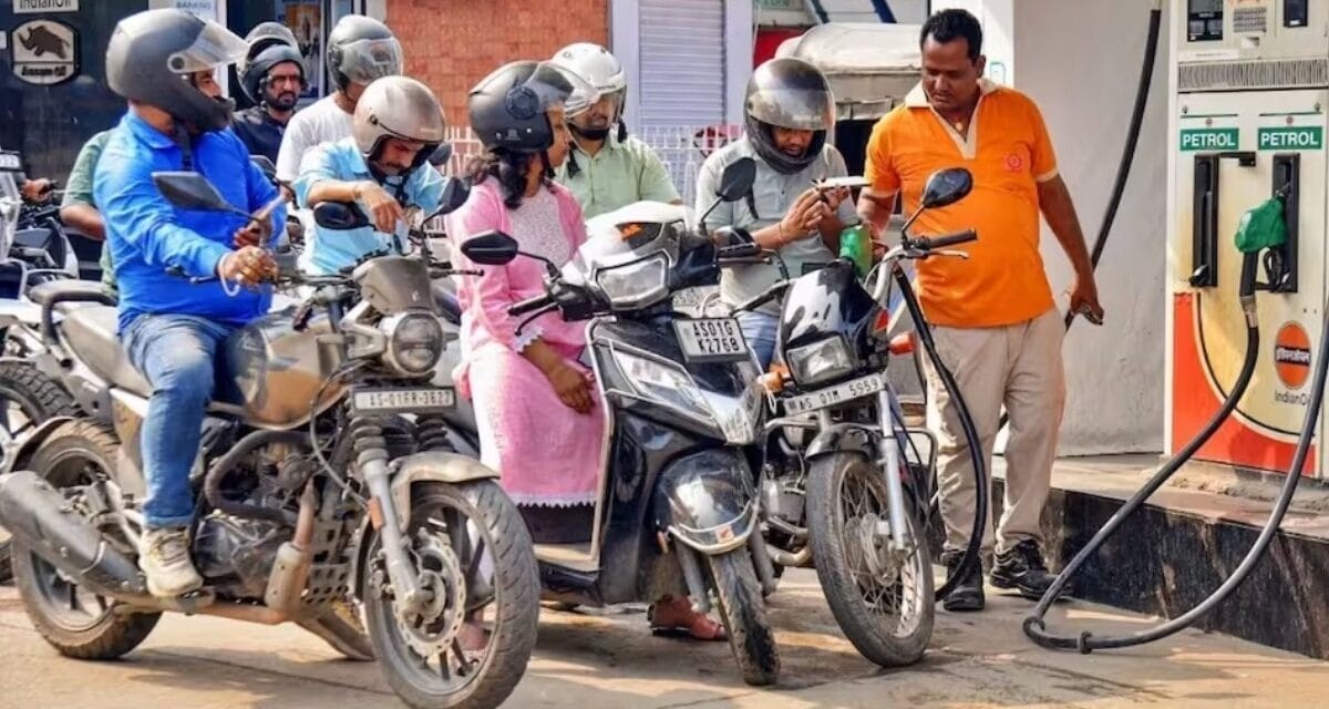 तीन बार में 5 रुपये बढ़ गए पेट्रोल-डीजल के दाम, जानिए आपके शहर में नए रेट्स