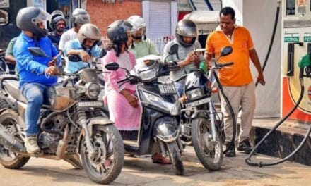 तीन बार में 5 रुपये बढ़ गए पेट्रोल-डीजल के दाम, जानिए आपके शहर में नए रेट्स