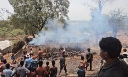 सीधी में जिंदा जलने से 3 बच्चों की मौत:3-6 साल तक के थे, बिजली लाइन में स्पार्किंग से भड़की आग; देर से पहुंची फायर ब्रिगेड