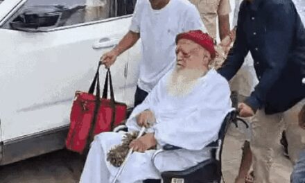 हाईकोर्ट का फैसला-आसाराम को करना होगा सरेंडर, सजा बरकरार:नाबालिग से यौन उत्पीड़न केस में 2 आरोपी बरी, करीब एक महीने बाद सुनाया डिसीजन