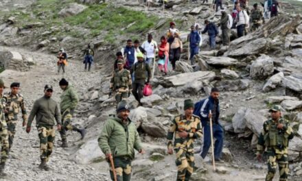 भास्कर अपडेट्स:अमरनाथ यात्रा में रिकॉर्ड 80 हजार जवानों की होगी तैनाती, 5 लाख श्रद्धालु आ सकते हैं