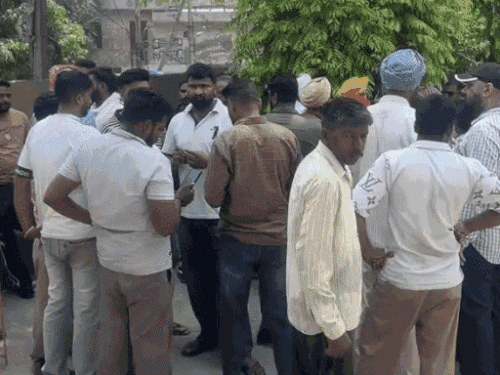 लुधियाना की फैक्ट्री में गैस लीक, 3 मरे:इनमें बाप-बेटा भी; दम घुटने और आंखों में जलन से कई वर्कर बेहोश, भागने का मौका नहीं मिला