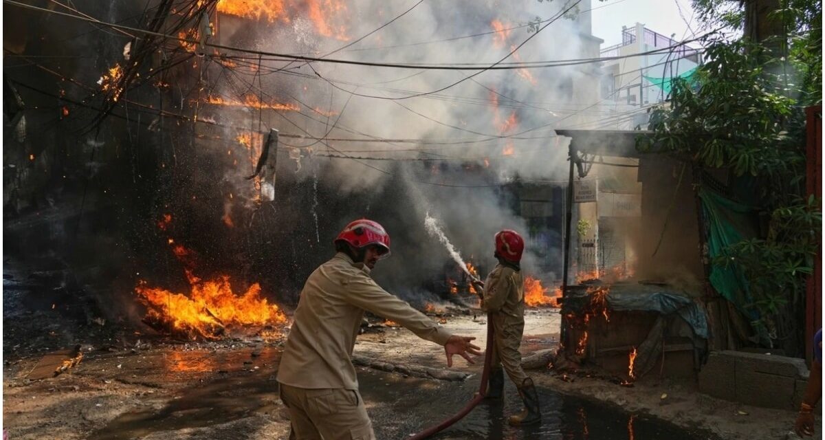 मालवीय नगर हादसे पर एक्शन मोड में दिल्ली सरकार, कई इलाकों में सीलिंग की तैयारी