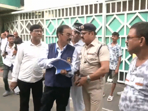 TMC विधायकों की शिकायत पर ममता के घर पहुंची CID:पुलिस आने के बाद एंट्री मिली; नेता विपक्ष के प्रस्ताव पर फर्जी साइन का आरोप