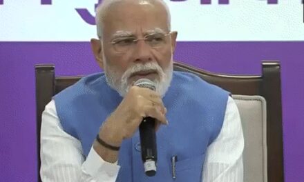 PM मोदी ने 15 लाख युवाओं को ₹2400 करोड़ दिए:कहा