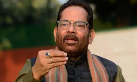 'धर्म-विरोधी लोग…' राम मंदिर चढ़ावा मामले पर मुख्तार अब्बास नकवी ने विपक्ष पर बोला हमला