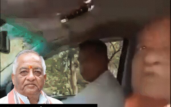 गनमैन ने दी गाली, BJP विधायक ने मांगी माफी VIDEO:ग्वालियर के डबरा में बोले