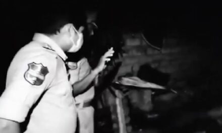 घर से उठी तेज बदबू, दरवाजा तोड़कर घुसी पुलिस तो सामने थी 4 सड़ी हुई लाशें
