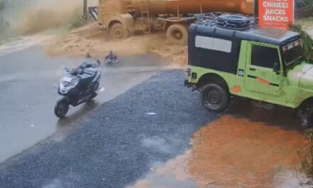 वायनाड में लैंडस्लाइड की चपेट में आए कई लोग, VIDEO:मलबे से बचकर भागते दिखे, 200 फुट दूर से तिनके की तरह बहता आया टैंकर